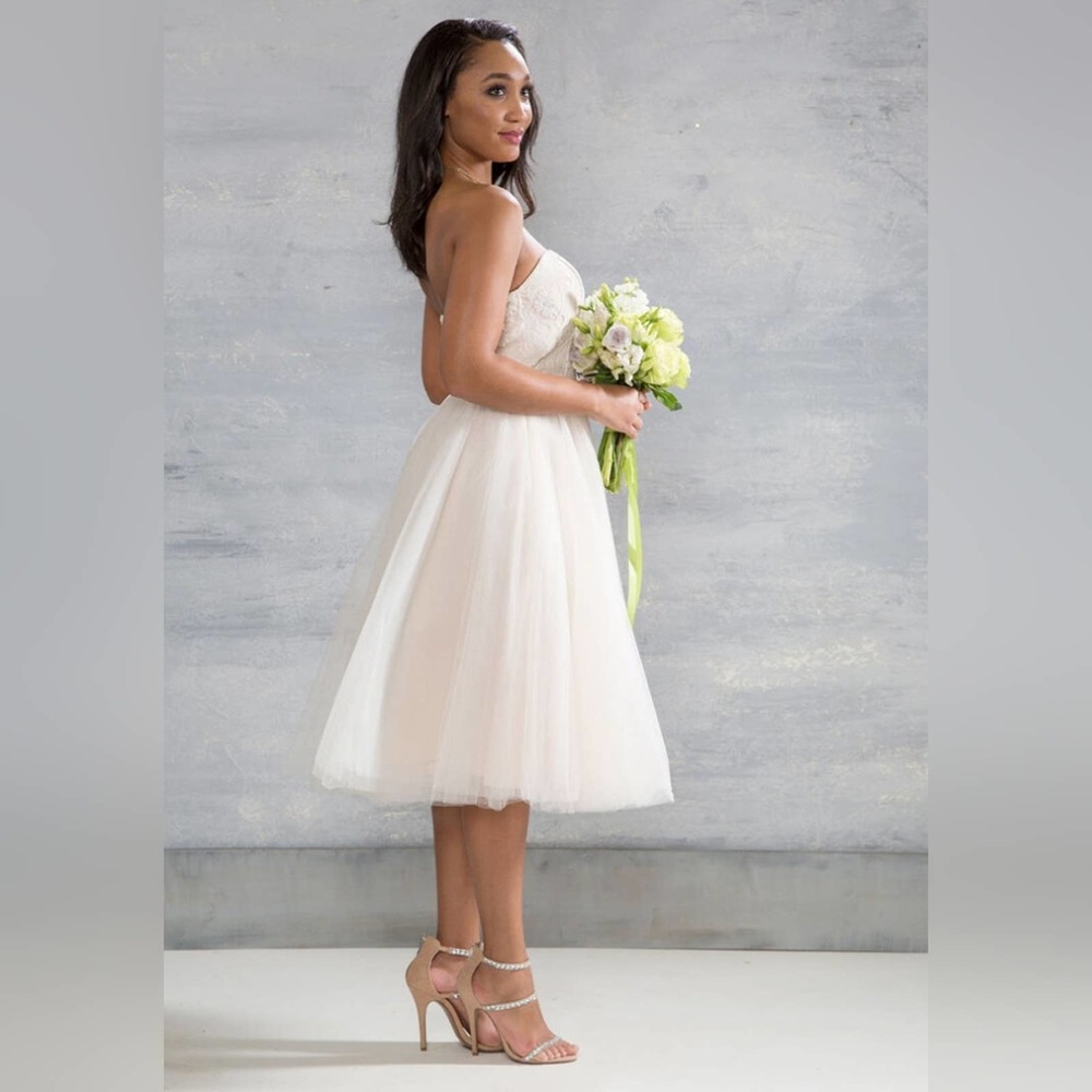 NWT Chi Chi London A Love Above The Rest Dress in Blush Pink Size 2 - Picture 2 of 9